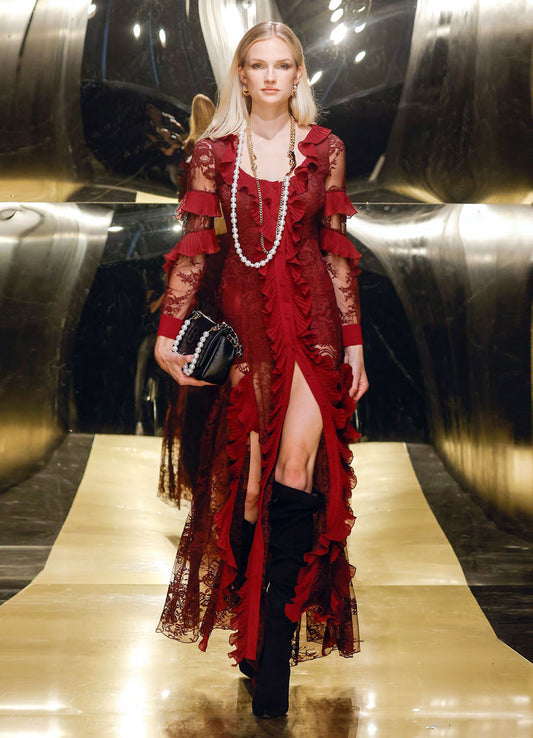 Abito bordeaux in pizzo