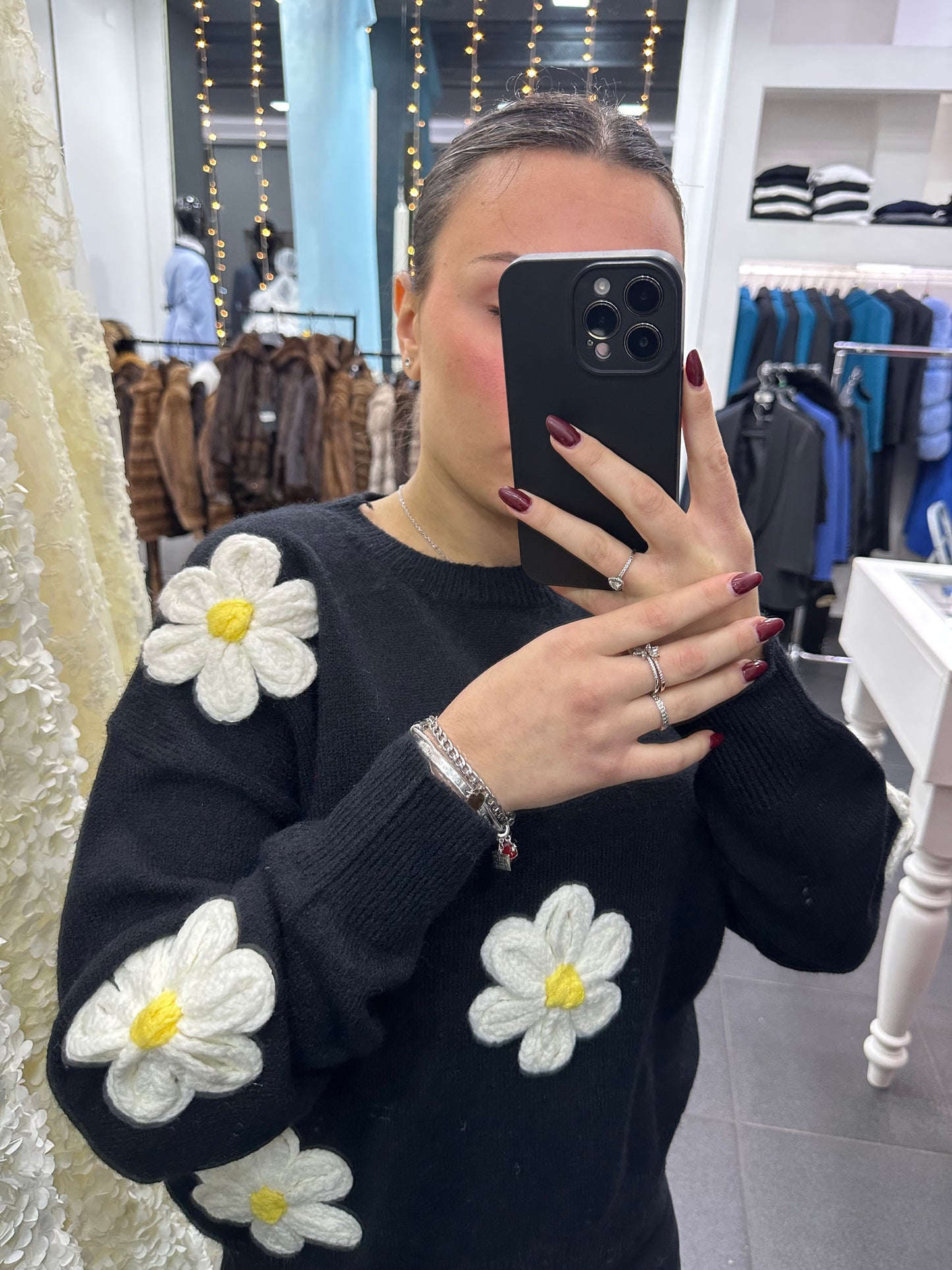 Pullover fiori nero
