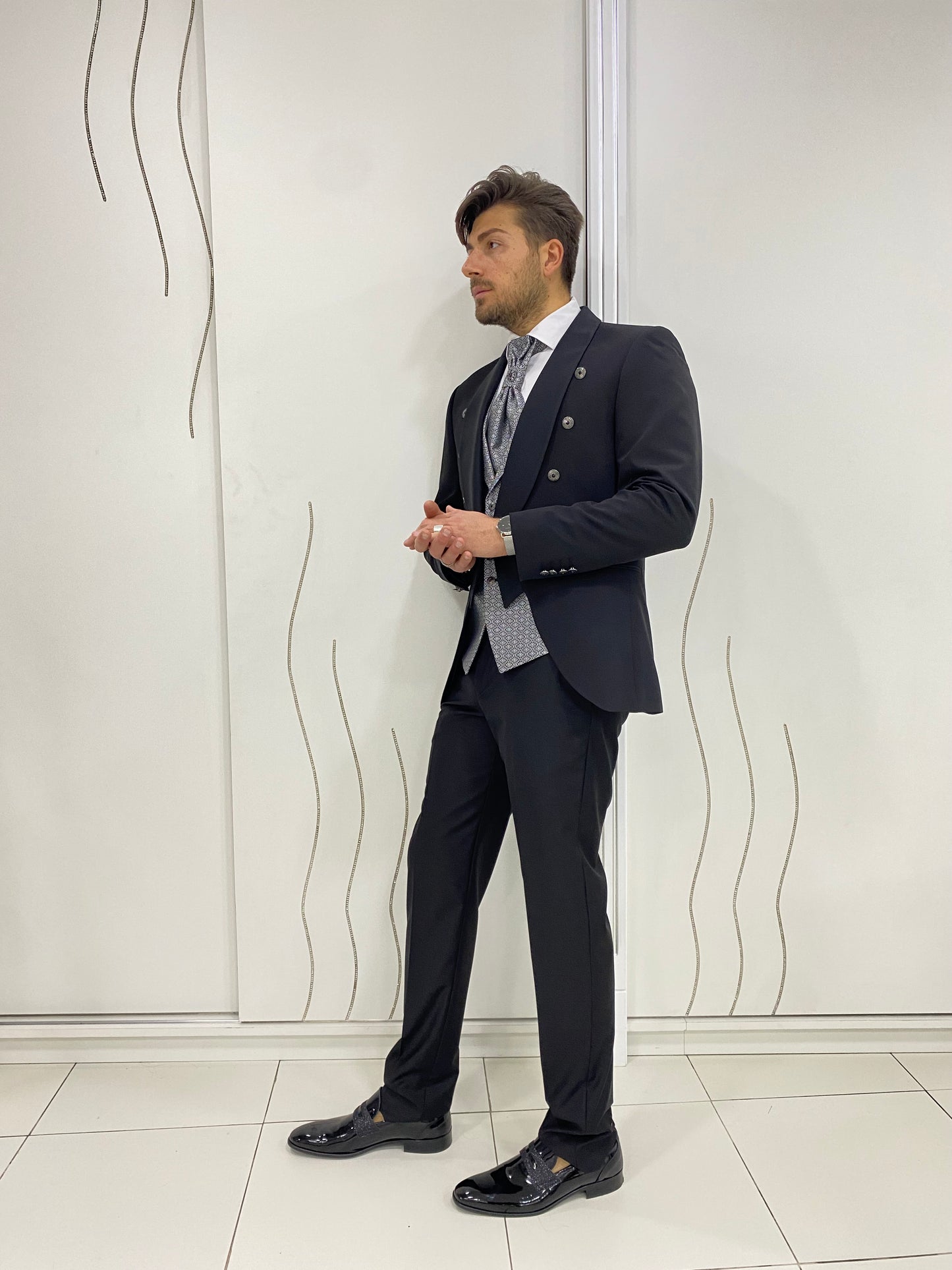 Abito uomo elegante