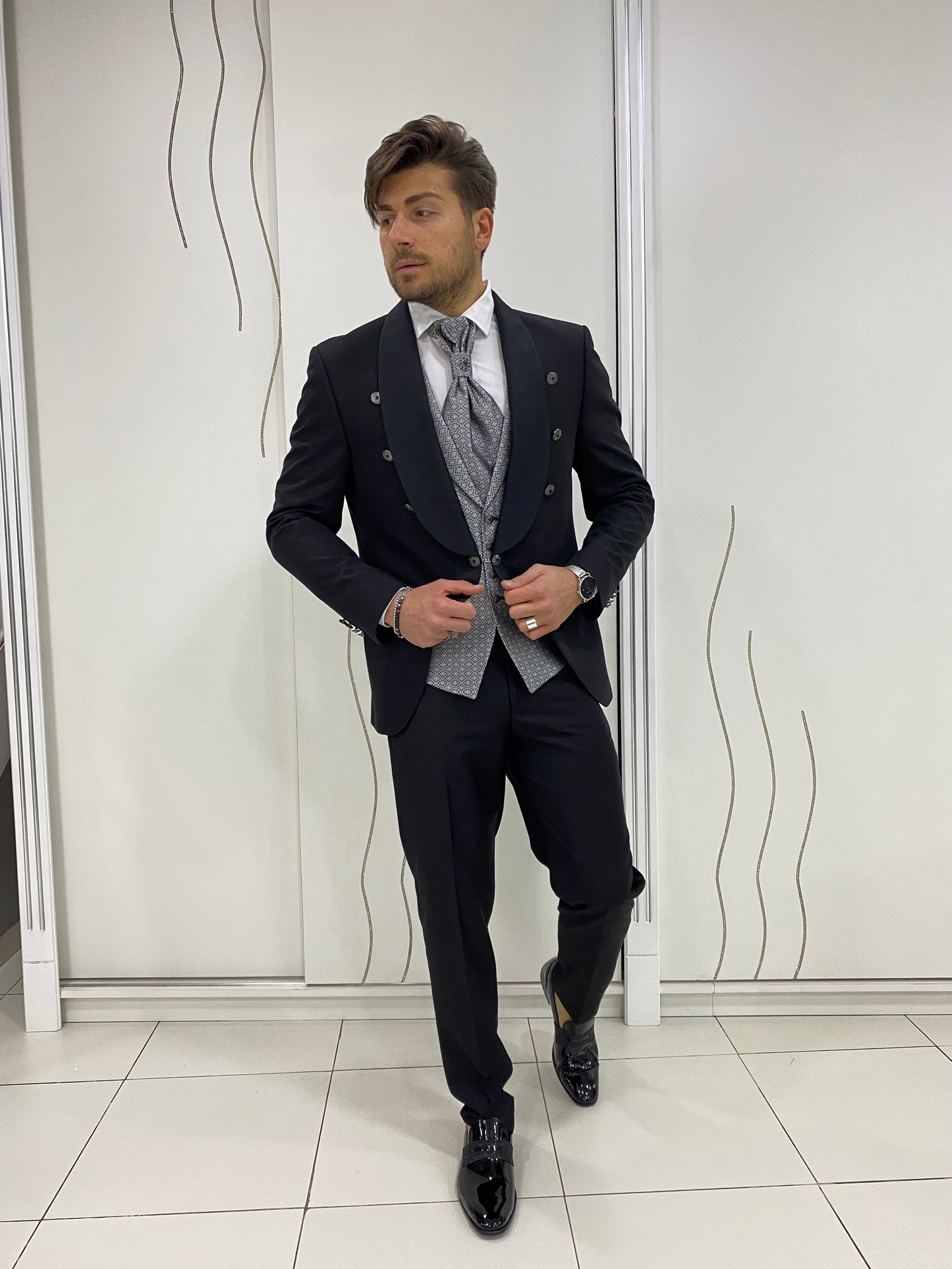 Abito uomo elegante