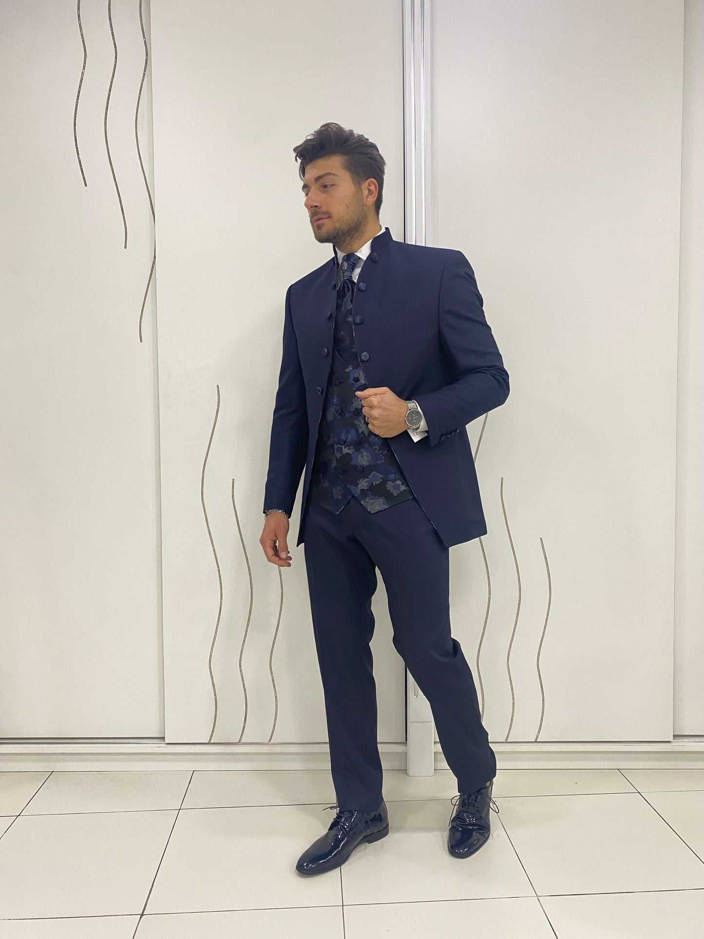 Abito uomo elegante
