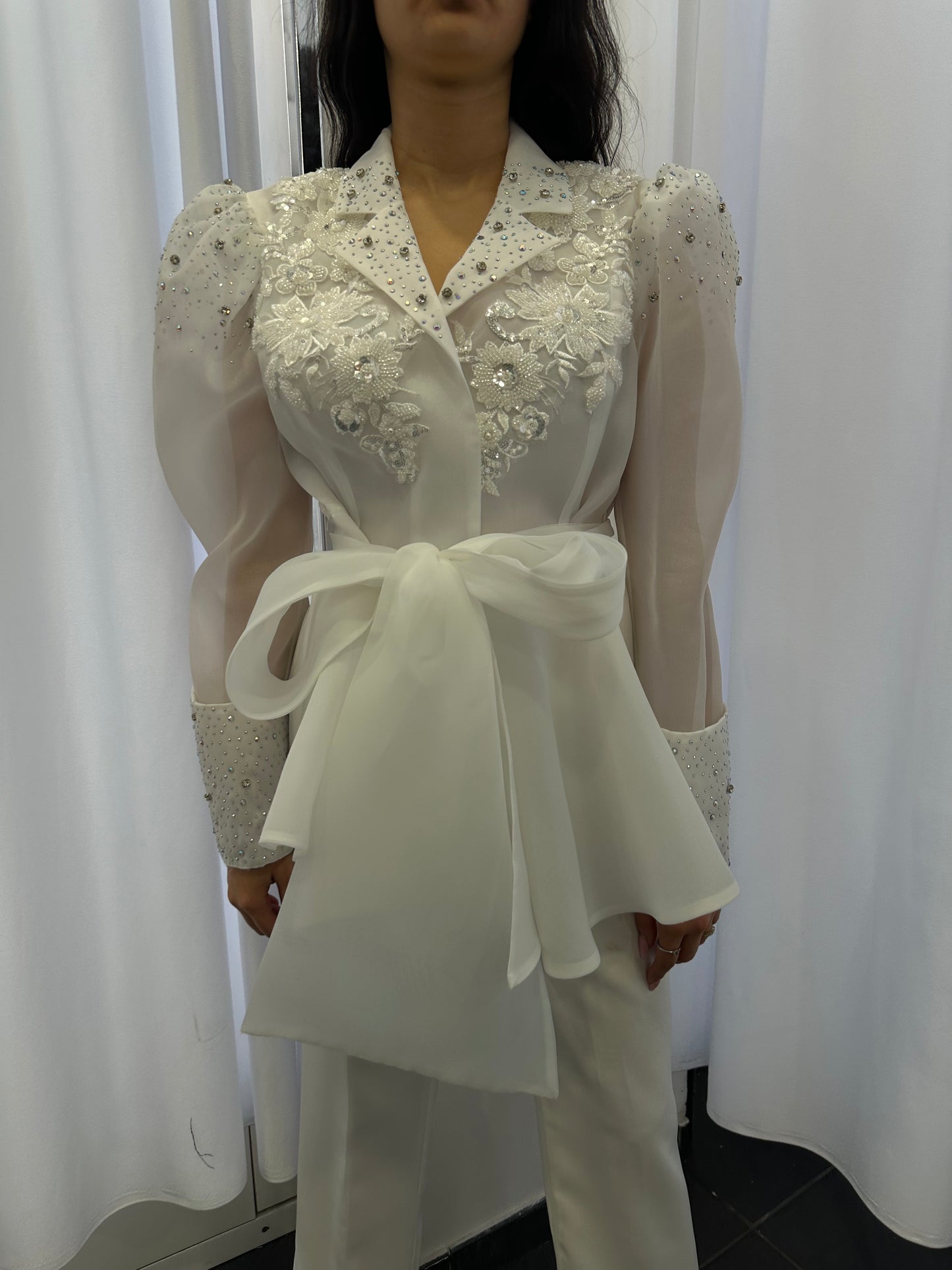 Tailleur bianco in pura organza