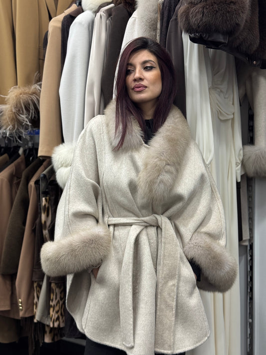 Mantella con collo di vera volpe