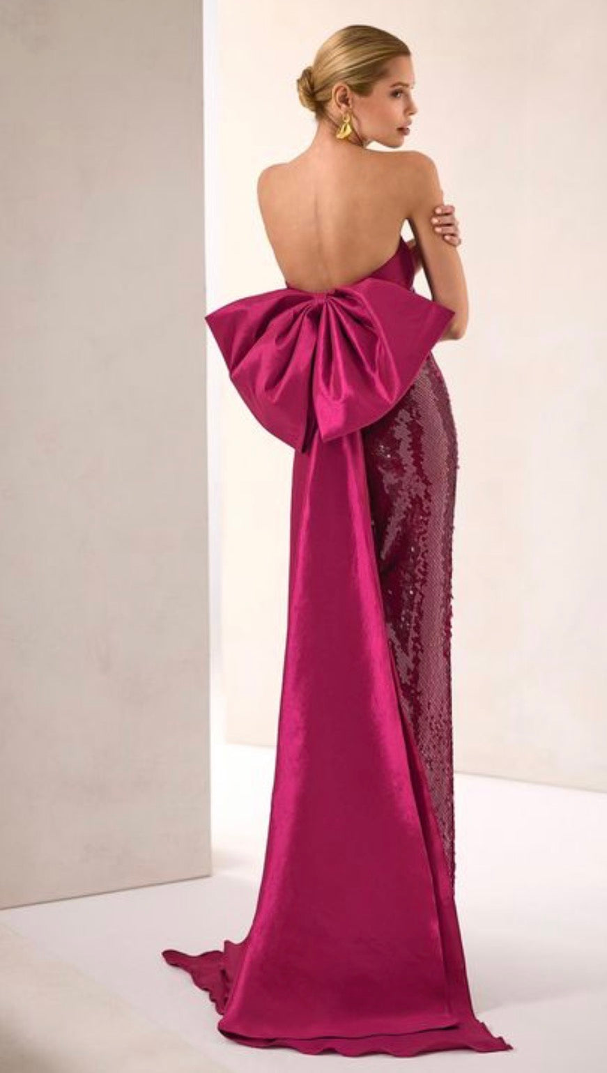 Abito lungo con fiocco