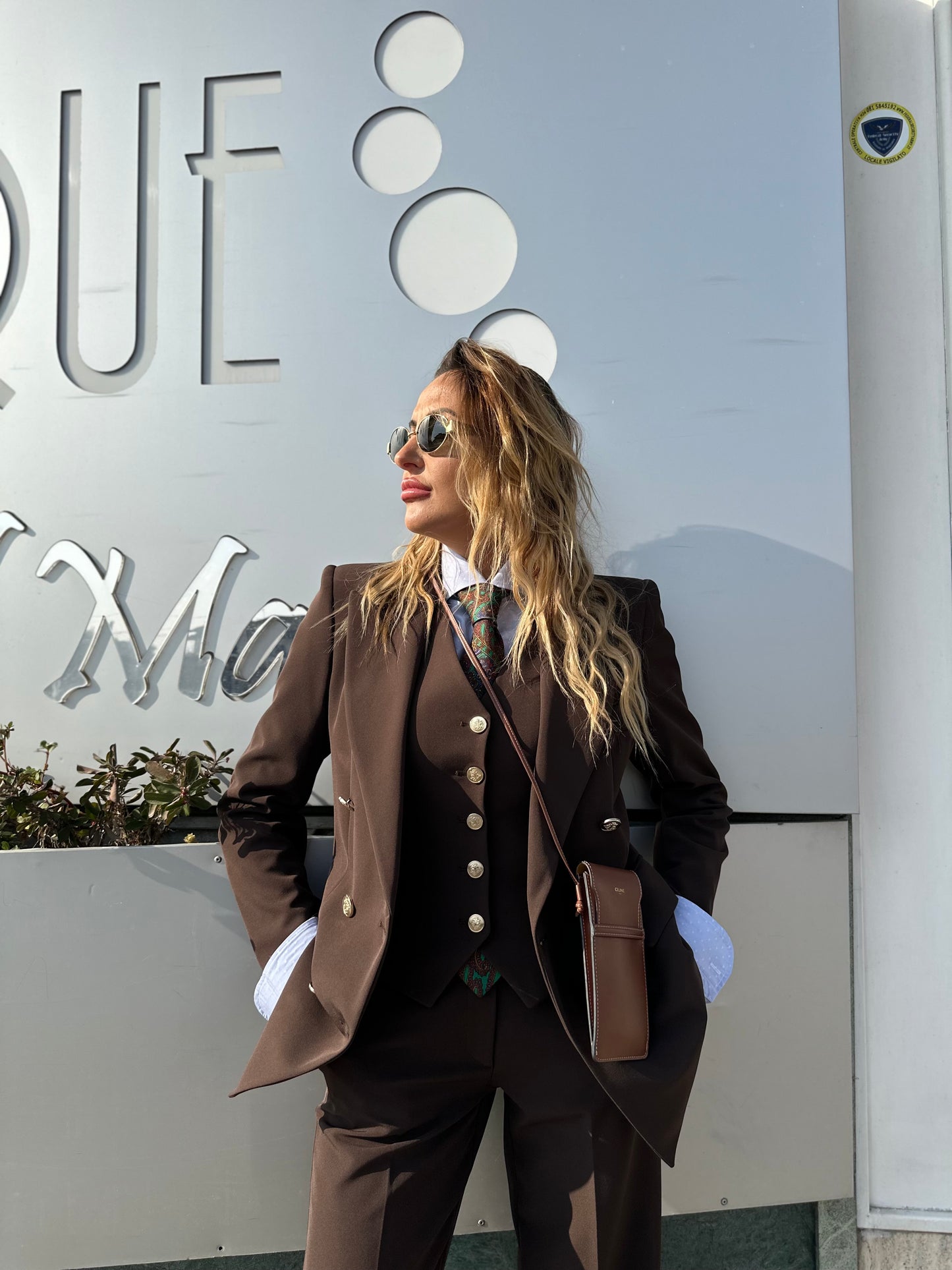 Tailleur marrone 3 pezzi