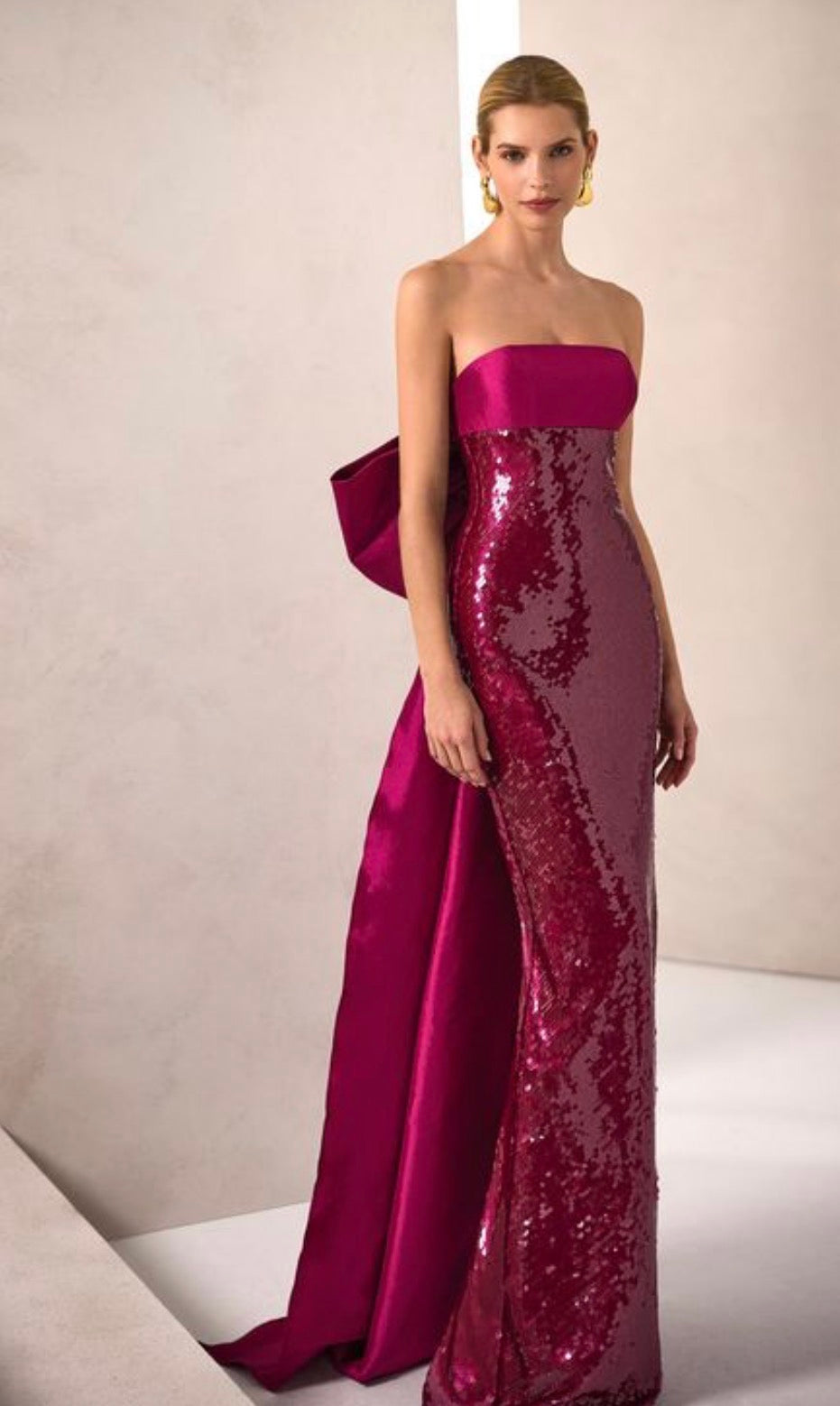 Abito lungo con fiocco