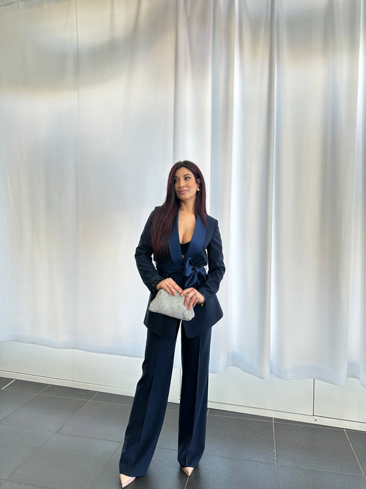 Tailleur con cintura