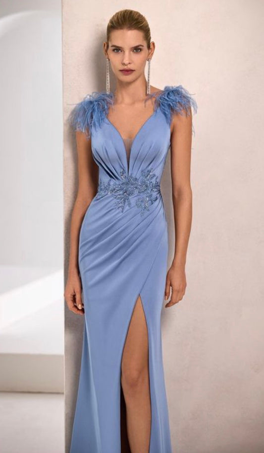 Abito con piume